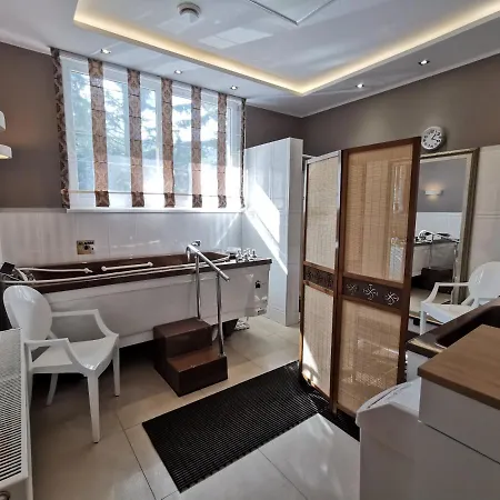 Pod Jeleniem ホテル Świeradów-Zdrój