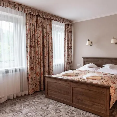 ホテル Pod Jeleniem Świeradów-Zdrój